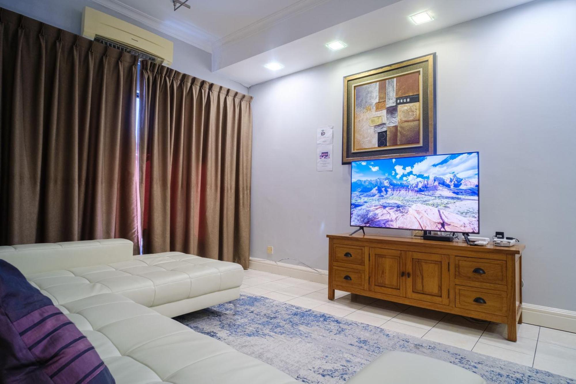 Petronella Apartment C1 Marina Court Kota Kinabalu Dış mekan fotoğraf